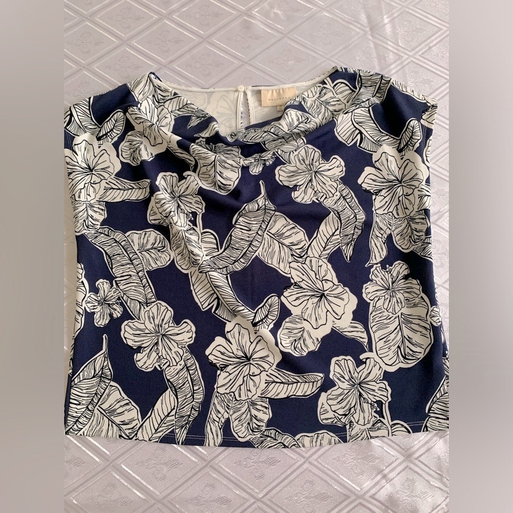 MELLODAY Blue and White Sleeveless Blouse